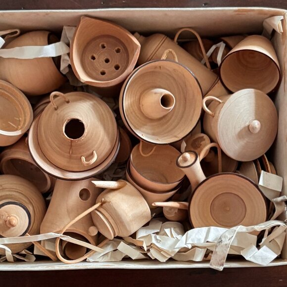 Miniature Dollhouse Wooden Kitchenware Dish Cooking Set 36 pieces - Picture 3 of 5